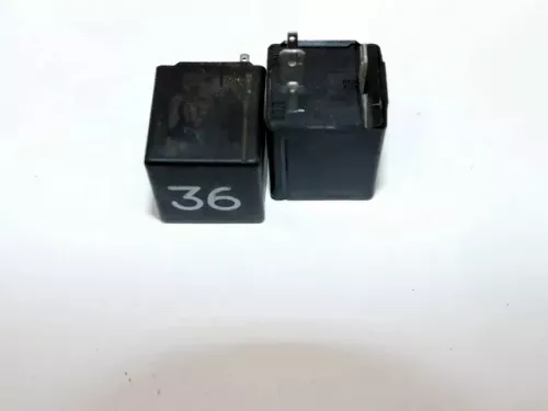 VW Audi Skoda Summer Warnsummer Licht Lichtsummer Relais 36   3A0951307 (100167)