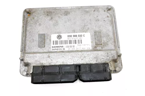 VW Polo 9N Steuergerät 1,2 40kw 03D906032C /T 54PS AWY Motor Motorsteuergerät (100375)