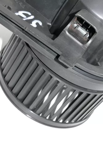 Audi A4 Passat 3B Lüfter Innenraum Gebläselüfter 8D1819021A Heizung  (100767)