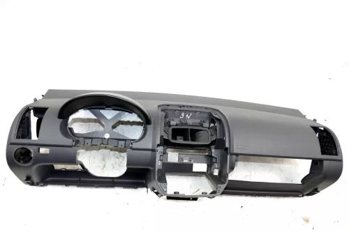 VW Polo 9N 9N3 Armaturenbrett Cockpit Amaturbrett Schalttafel (100993)