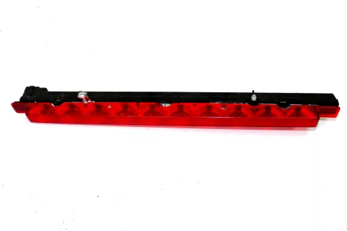 Audi A3 8L A4 B5 dritte Bremsleuchte 3. Bremslicht Bremslampe 8D9945097B (101034)