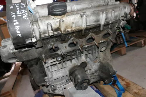 VW Golf 4 Bora Leon Motor 1,4 16V AXP / APE 55kw 75PS - 170 000km (101353)