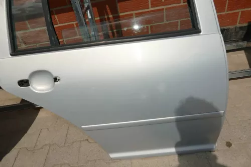 VW Golf 4 Bora Tür hinten rechts nur Kombi / Variant silber LB7Z (101482)