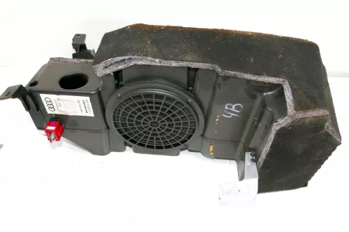 Audi A6 4B Avant Kombi Subwoofer 4B9035382 Lautsprecher Bassbox Blaupunkt