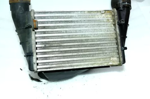 VW Passat 3B Audi A4 B5 Ladeluftkühler Ladeluft Kühler 1,9TDI 1,8T 058145805A A6 (102818)