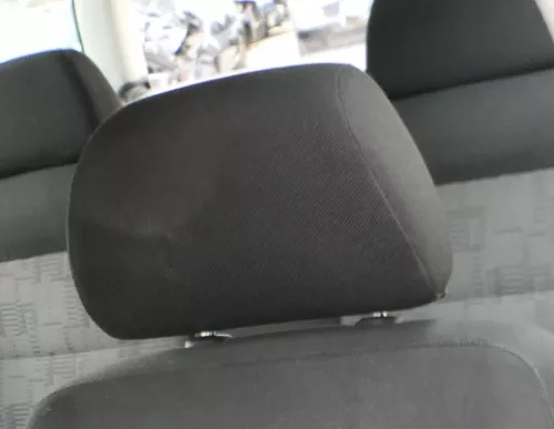 n VW Passat 3B 3BG Kopfstütze Sitz Sitze vorne rechts oder links schwarz