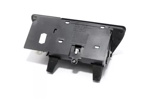 Audi A4 B5 Aschenbecher vorne 8D0857951B bis ca. Bj. 1999. (103467)