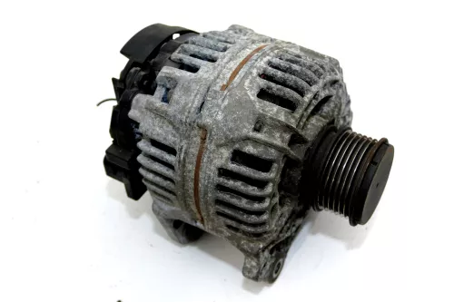 VW Golf 4 Audi A3 8L Lichtmaschine Generator 038903023L 90A mit Freilauf Octavia (103596)