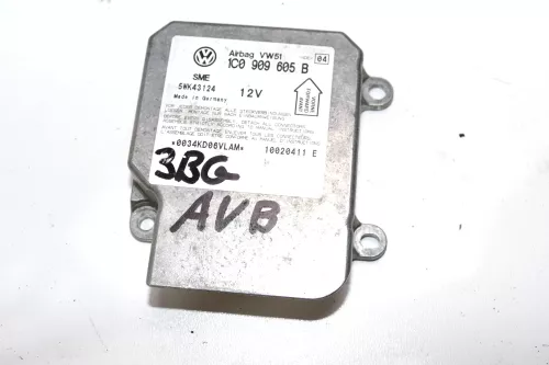 VW Passat 3BG T5 Steuergerät Airbag Airbagsteuergerät 1C0909605B Index 04 (103687)