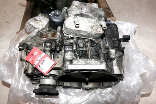 VW Passat 3C 2,0 TDI Getriebe Automatik 103kw 140PS HXS Gehäuseschaden Unfall  (103930)
