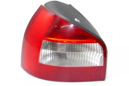 Audi A3 8L Rücklicht Rückleuchte Heckleuchte original 8L0945095B Facelift links (104104)