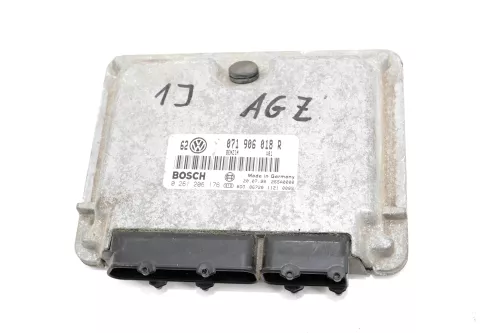 VW Golf 4 Steuergerät Motor Motorsteuergerät 2,3 110kw 150PS AGZ 071906018R