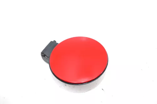 VW Golf 4 Limousine Tankdeckel Deckel Tank Tankverschluß rot LP3G (104426)