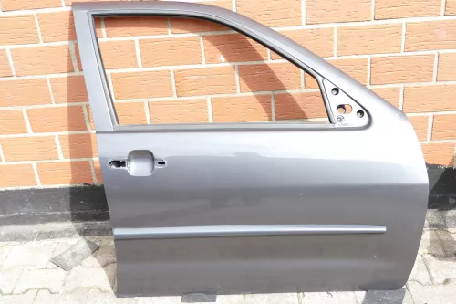 VW Polo Variant Kombi 6Kv oder Caddy 9Kv Tür vorne rechts grau  LS7P L57P (104804)