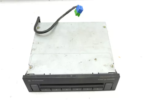 VW Golf 4 Bora Lupo CD Wechsler 6 Fach 6x0035110 original (104938)