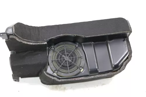 Audi A6 4B Avant Kombi Subwoofer 4B9035382A Lautsprecher Bassbox Bose (105026)