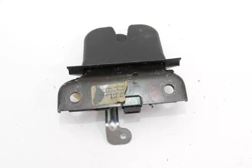 Audi A3 8L Heckschloß Schloß unten an der Heckklappe 8L0827505L (105572)