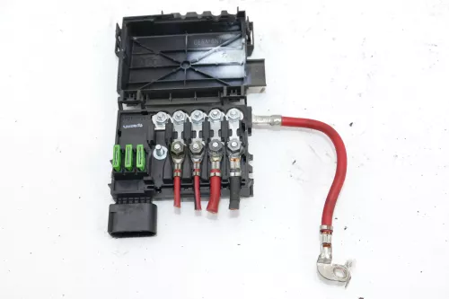 VW Golf 4 Bora Sicherungskasten Sicherungsdose Abdeckung Batterie Sicherung 5-FA (105578)