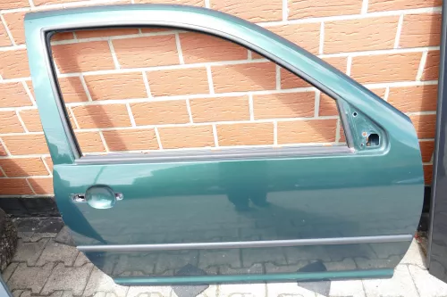 VW Golf 4 Tür vorne rechts Beifahrertür 2/3-Türer grün LC6M green (105938)
