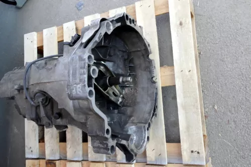 Audi A6 4B A4 8D GETRIEBE EHV 1,8T 110kw 150PS (von Motor APU AWT) 158.000km (106005)