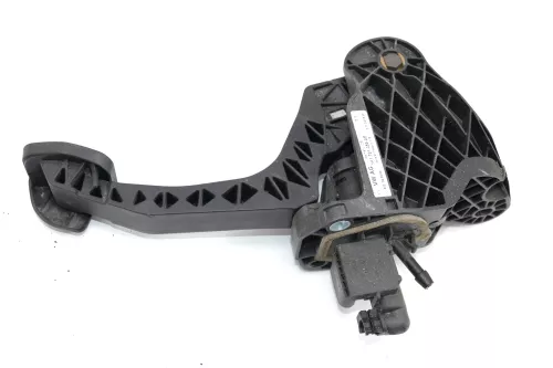 VW Golf 5 A3 8P Kupplungspedal Kupplung Pedal 1K1721059AE  (106066)