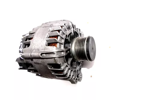 VW Polo 6R Ibiza 6J Lichtmaschine Generator 03P903023D 140A 1,2 TDI CFW  (106303)
