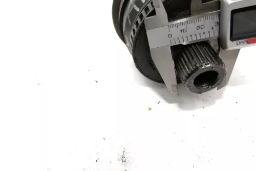 Audi A4 B5 3B Antriebswelle Gelenkwelle rechts vorn 8D0407272AQ 1,8 1,8T 2,0 (106791)