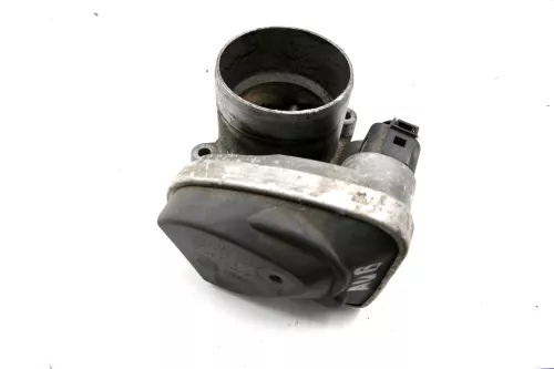 VW Golf 4 Bora Drosselklappe 036133062A/M 1,6 16V 77kw 105PS BCB AUS AZD Motor (106829)