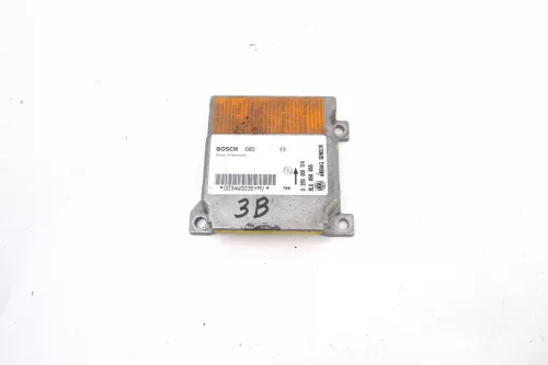 VW Passat 3B Steuergerät Airbag Airbagsteuergerät 8L0959655 8L0 959 655  (107077)