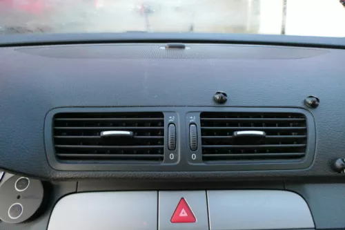 VW Passat 3C Lüftungsdüse Düse Lüftung vorne mitte mittig 3C1819728E /F (107100)
