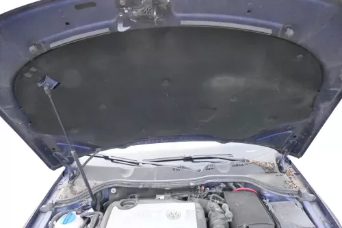 VW Passat 3C Dämpfung Motorhaube Dämmung Motorhaubendämmung Dämmmatte ab ca.2007