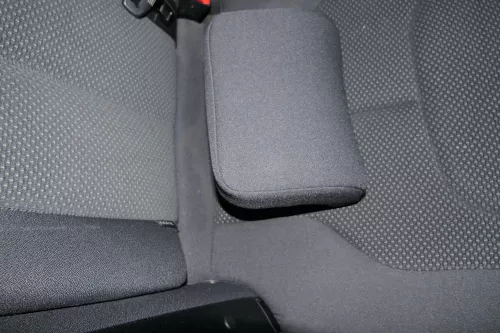 VW Passat 3C Kopfstütze Sitz Sitze hinten in der Mitte schwarz (108412)