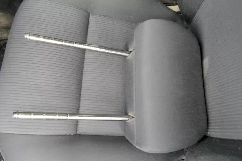 a VW Passat 3B 3BG Kopfstütze Sitz Sitze vorne rechts oder links anthrazit (108595)
