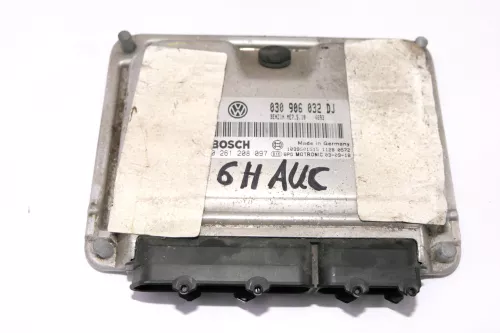 Seat Arosa 6H Steuergerät 1,4l 44kw 60PS AUC Motor 030906032DJ (108879)