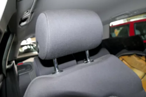 Audi A4 B6 8E Kopfstütze vorne rechts schwarz / soul vorn 8E0881902 (109063)
