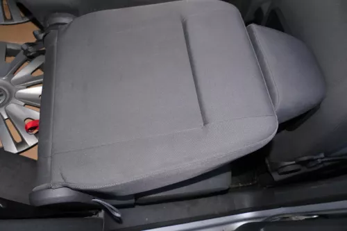 VW Touran Sitz hinten rechts (hinterm Beifahrersitz) Rücksitz anthrazit - 109103 (109103)
