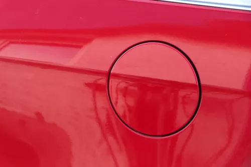 VW Passat 3C Kombi Tankdeckel Klappe Tankklappe Deckel Tank rot LY3D