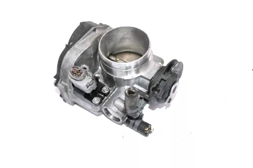 VW Golf 4 Drosselklappe 2,0 85kw 115PS AQY 06A133066E (109762)