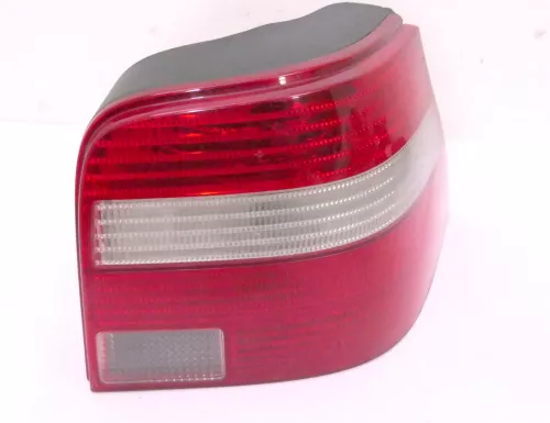 VW Golf 4 Rücklicht Rückleuchte Heckleuchte Hecklicht weiß rot hinten rechts (109799)