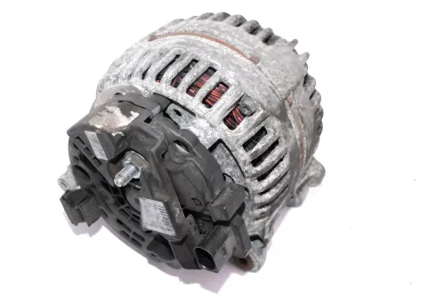 Golf 5 V Touran Lichtmaschine Generator 06F903023J 140A 1,9 TDI Freilauf A4 8E (109933)