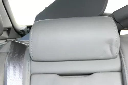 Audi A6 4F C6 Kopfstütze hinten Mitte Leder platin-Hell (grau) 49A  (109971)