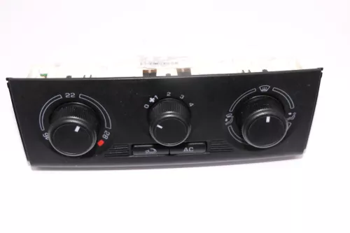 Skoda Fabia 5J Klimabedienteil Bedienteil 5J0820045 manuelle Klimaanlage