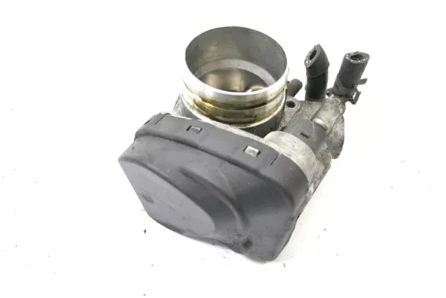 VW Golf 4 Bora Drosselklappe 06A133062A APF AVU 1,6 75kw 102PS New Beetle (110045)