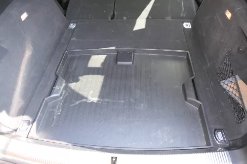 Audi A4 B8 8K Variant Kombi Verkleidung Teppich Kofferraum schwarz 