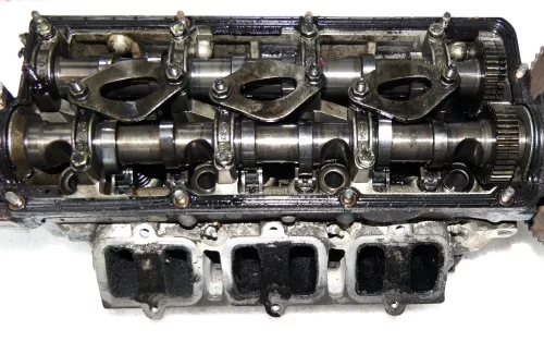 VW Passat 3BG Zylinderkopf Kopf Nockenwelle 2,5 TDI 132kw 180PS BDG rechts (110355)