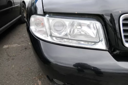 Audi A4 B5 Faceliftmodel Scheinwerfer vorne rechts ab ca1999 (keinXEN0N) (110464)