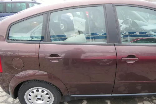 Audi A2 8Z Tür hinten rechts rot braun LZ3R -mit Rahmen + Scheibe