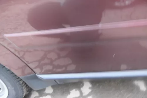 Audi A2 8Z Tür hinten rechts rot braun LZ3R -mit Rahmen + Scheibe (110652)