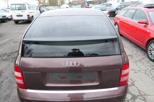 Audi A2 Heckklappe Klappe hinten Kofferraumklappe rot braun LZ3R mit Scheibe (110655)