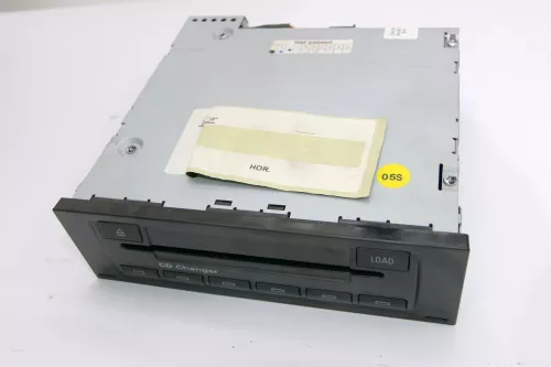Audi A4 8E B6 B7 CD Wechsler Changer 8E0035111D 8E0057111D (111704)
